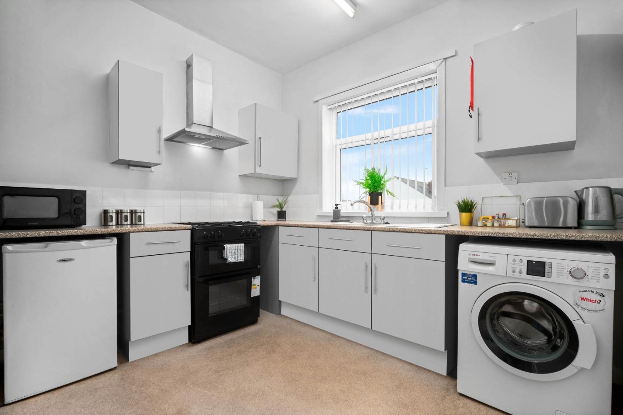 Two Bedroom Apartment - Single Beds - Accommodates 3 - Street Parking - Top Rated -Wbb West Bromwich Exterior photo